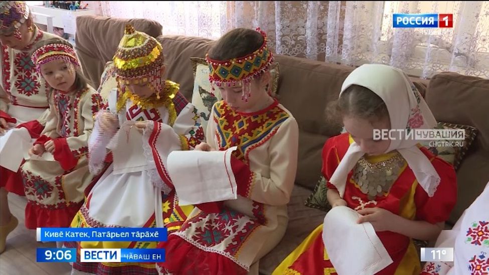 Тӗрӗ вӑрттӑнлӑхӗсене ламран лама парса пыраҫҫӗ