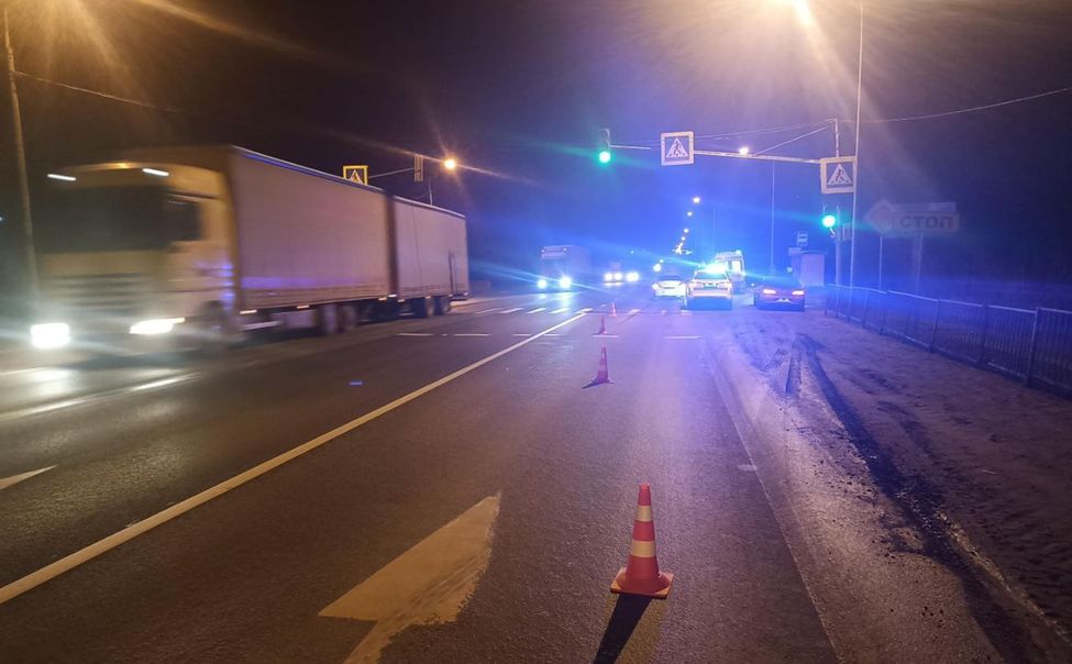 В Чувашии женщина попала под колеса автомобиля