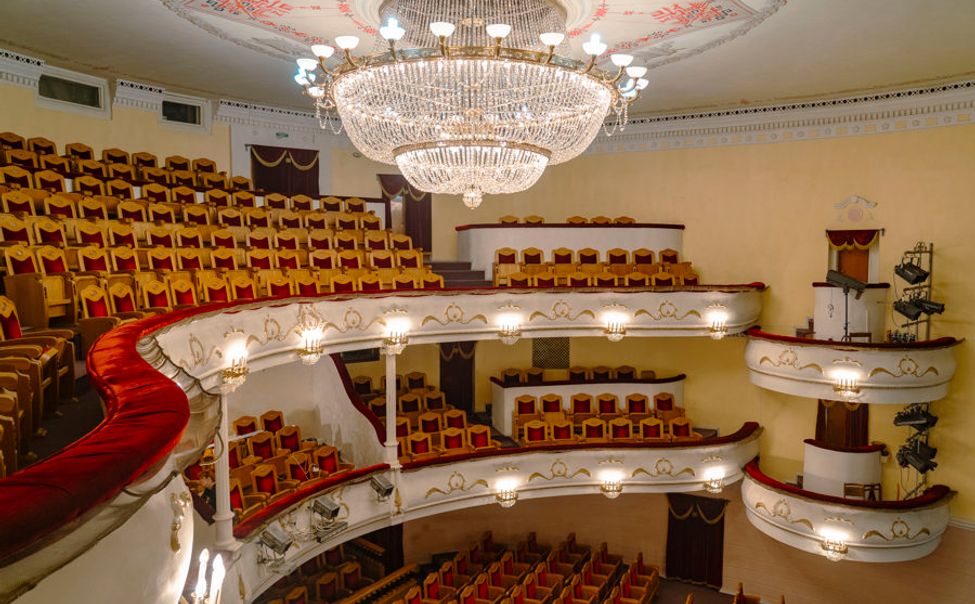 Чувашский драмтеатр закупил новое сценическое оборудование