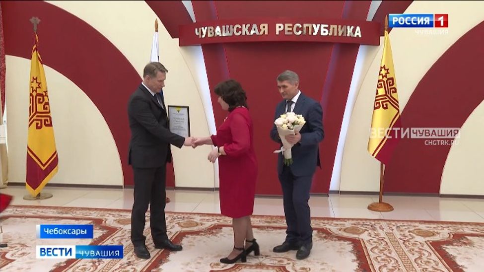 Михаил Мурашко вручил госнаграды лучшим медикам Чувашии
