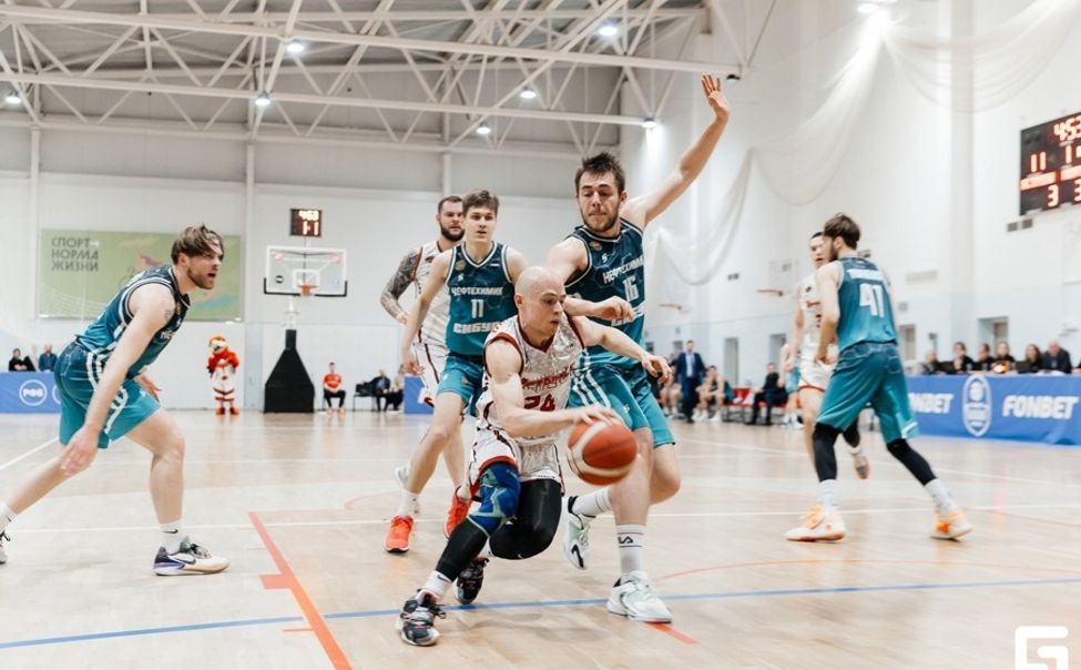 «Чебоксарские Ястребы» одержали победу над «Нефтехимиком»