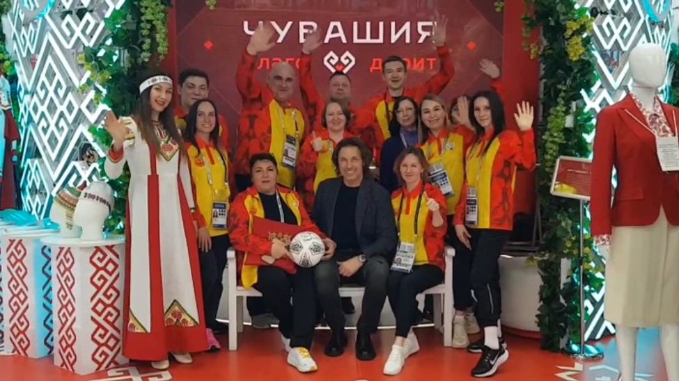 Чувашия провела на ВДНХ День футбола с участием Александра Мостового
