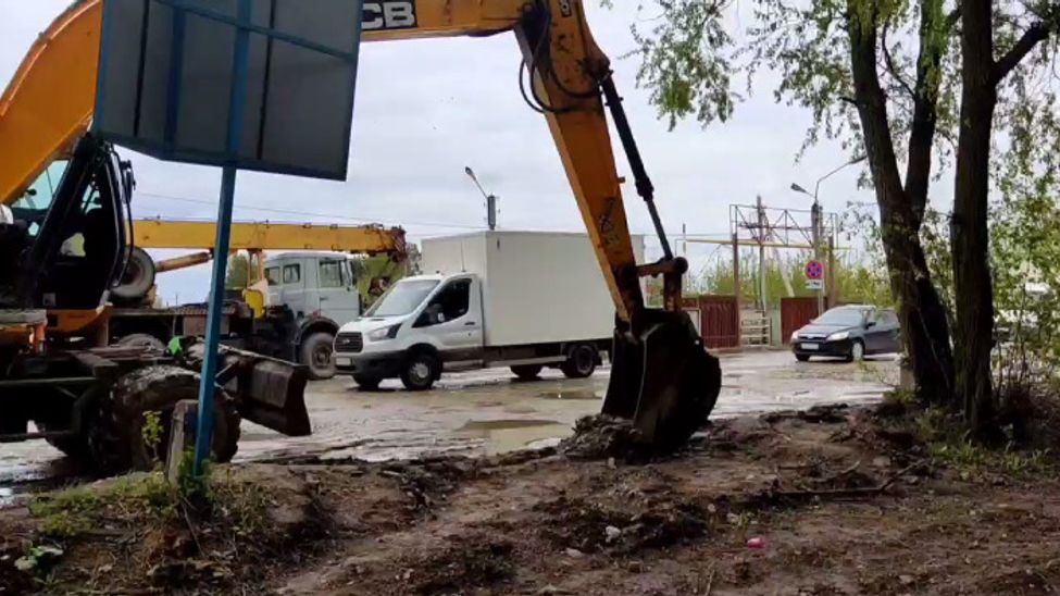 Начались работы на Лапсарском проезде