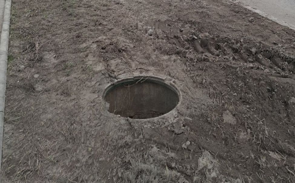 ЦУР Чувашии отрабатывает десятки жалоб на открытые канализационные люки