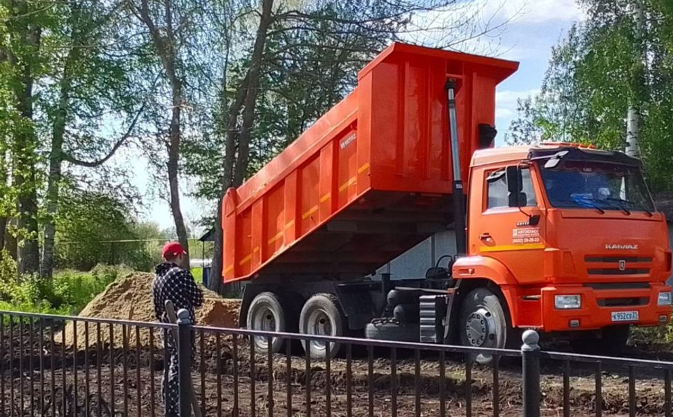 В селе Баймашкино благоустраивают территорию вокруг часовни