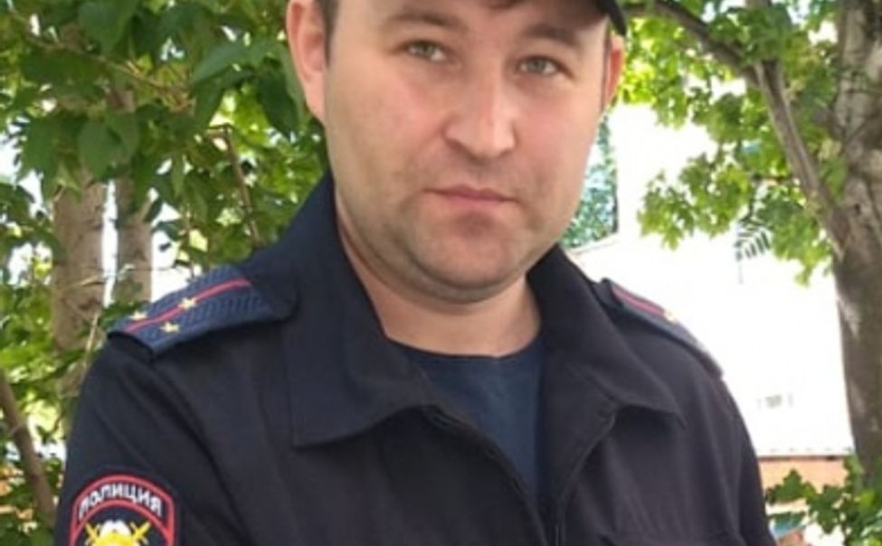 Участковый помог чебоксарцу вернуть деньги, отправленные по ошибке 