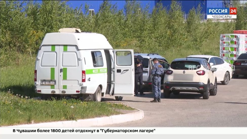 На дорогах Чебоксар энергетики провели рейд по должникам за тепло и горячую воду