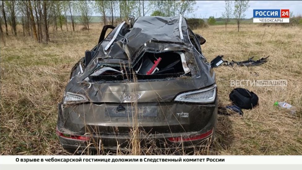 В Чувашии наркокурьер, уходя от погони, опрокинул авто с 50 кг гашиша и кокаина в кювет