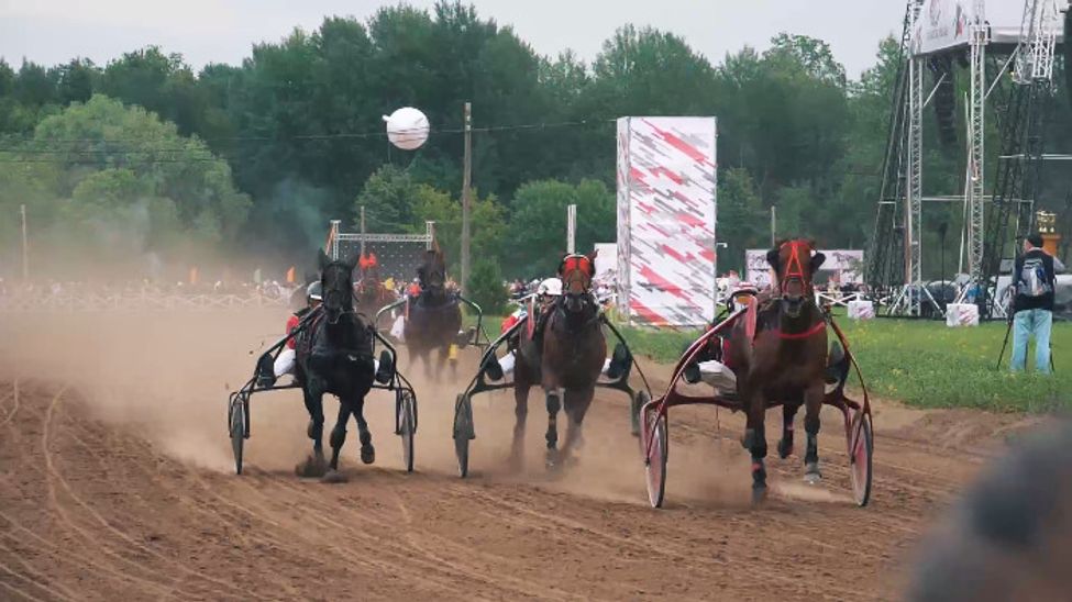 Ждём Дня Республики и эффектных конных бегов в Новочебоксарске