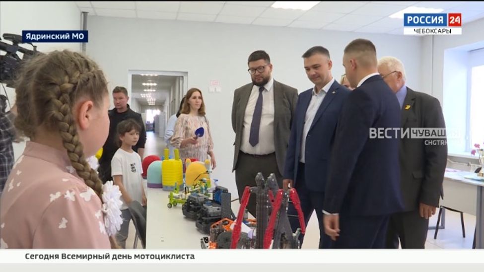 За минувший учебный год в Ядринском IT-кубе прошли обучение более 800 детей