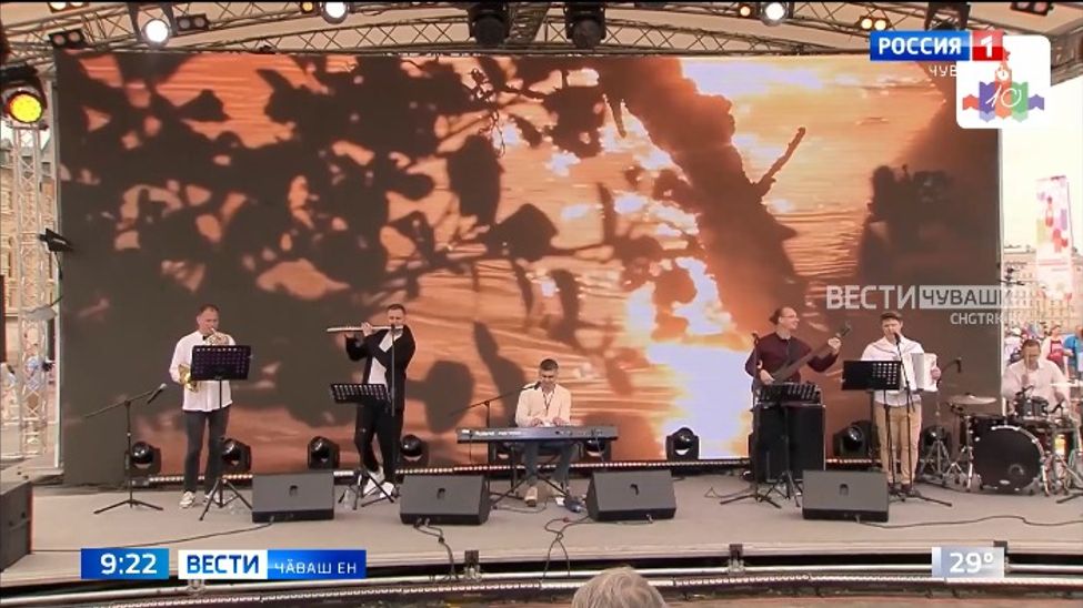 Ҫупӑрлакан сассен тыткӑнне лекрӗҫ