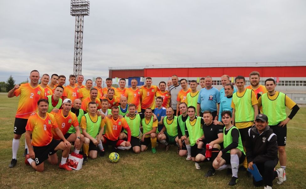 В Новочебоксарск приехали легенды российского футбола