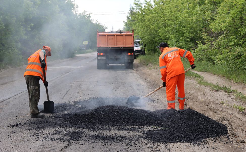 В Чебоксарах дорожники поддерживают Лапсарский проезд в проезжем состоянии