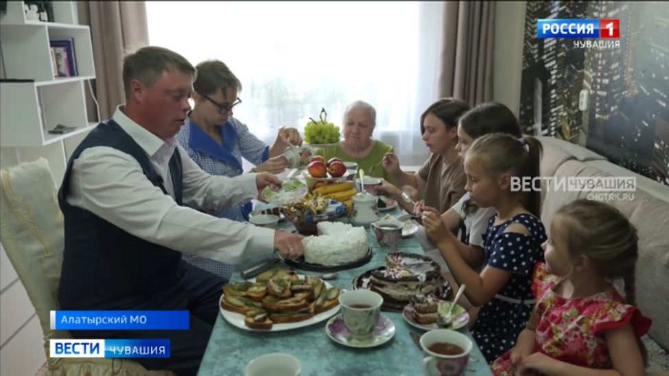 Cемья медиков Бариновых из Алатыря успешно спасают жизни и воспитывают 4 дочерей