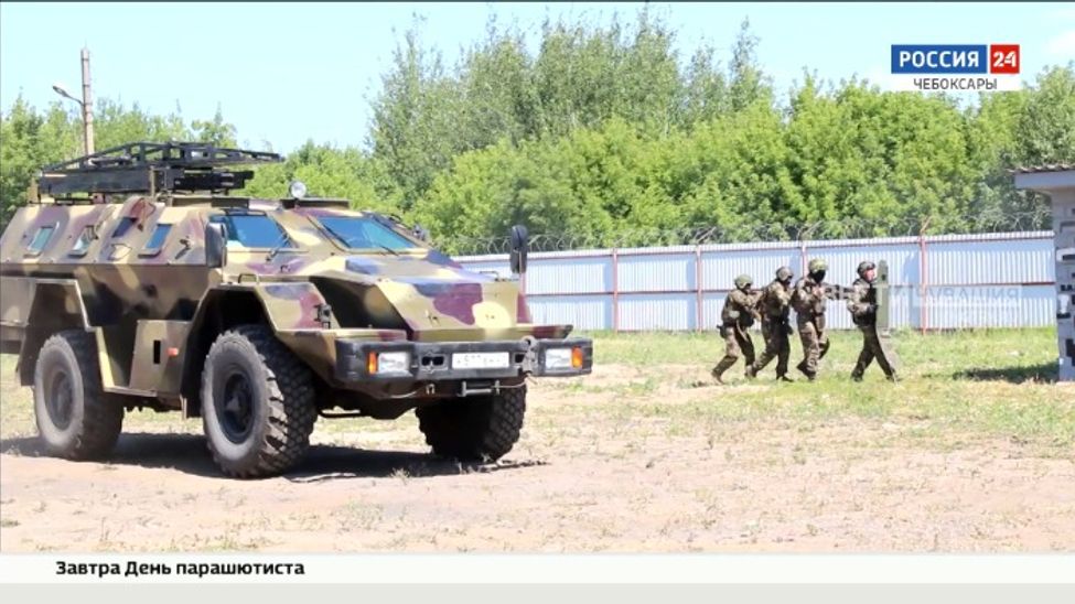 Отдел спецназа УФСИН по Чувашии провел День открытых дверей