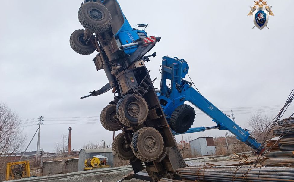 В Канаше осудили машиниста, опрокинувшего автокран на коллегу