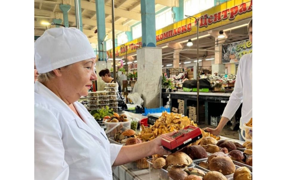 Ветспециалисты проверили на рынках Чебоксар более 6 тонн грибов