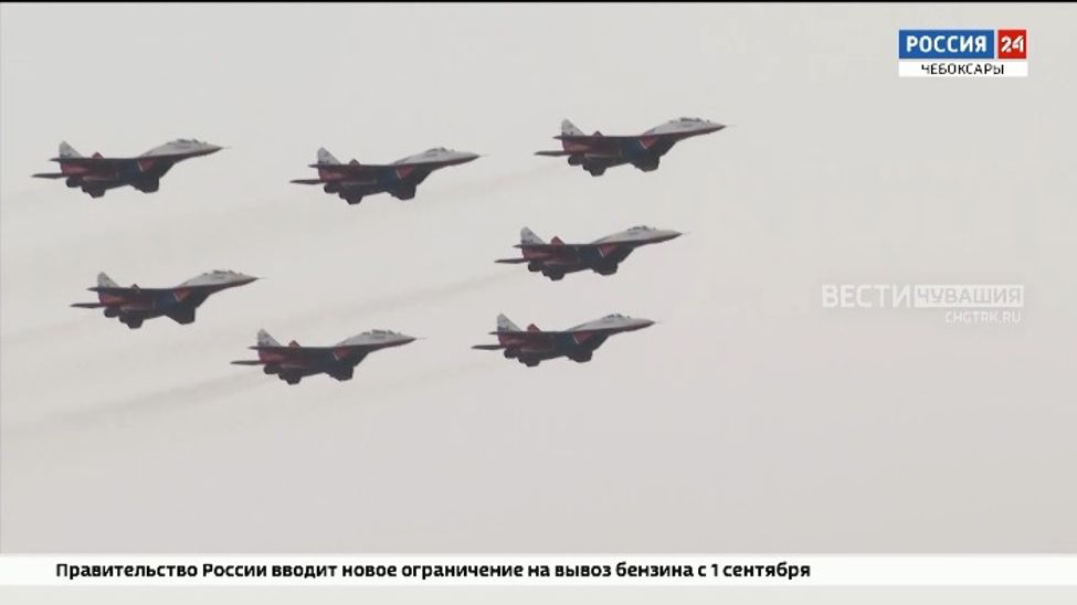 «Стрижи» поприветствовали чебоксарцев