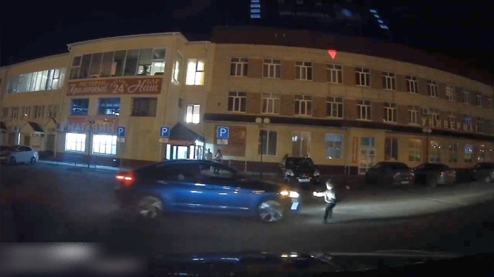 В Цивильске в темноте под колеса иномарки попал  ребёнок