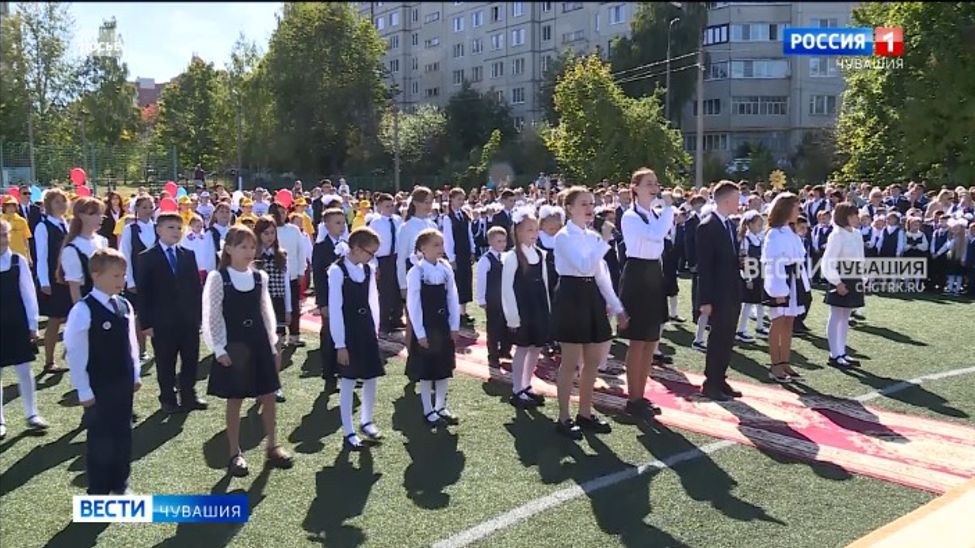 В Минтруда Чувашии разъяснили, какие семьи и как смогут получить выплату на школьную форму