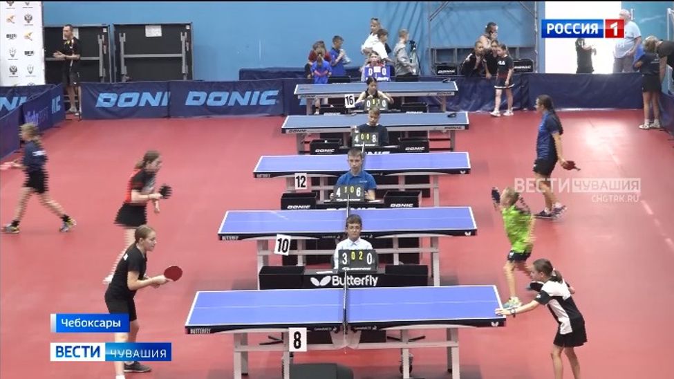 В Чебоксарах поспорили за награды юные мастера малой ракетки из 18 регионов России