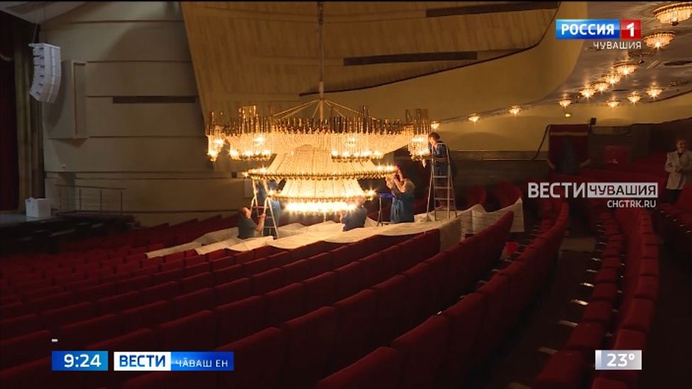 Оперӑпа балет театрӗ хӑйӗн юбилейлӑ 65-мӗш сезонне уҫма хатӗрленет