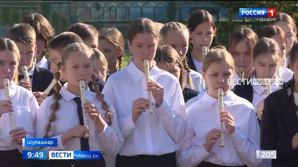 Ачасене юрра-кӗвве юратма хӑнӑхтарас тӗллевпе