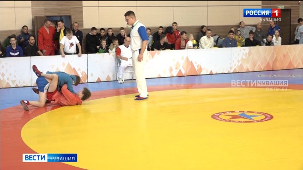 Самбисты республики разыграли награды Кубка Чувашии среди мужчин