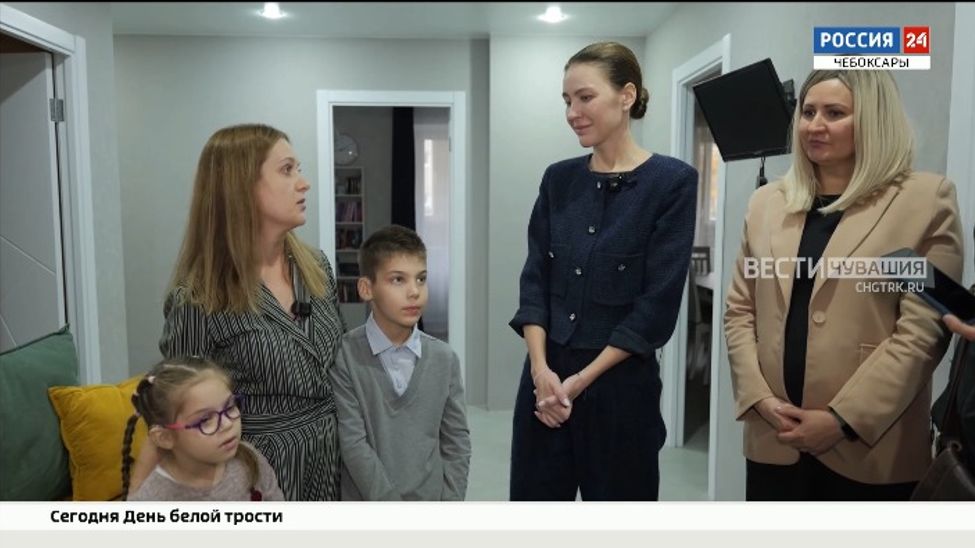 Дети из чебоксарской семьи получили долгожданные слуховые аппараты