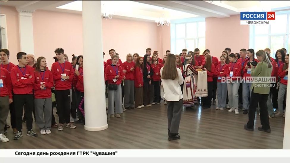 В Чувашском педуниверситете открылись Университетские смены для детей из ДНР