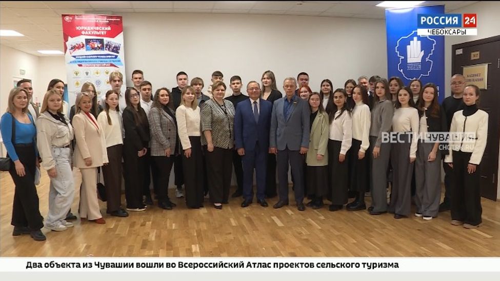 В Чебоксарах прошел семинар-практикум для членов клубов молодых избирателей 