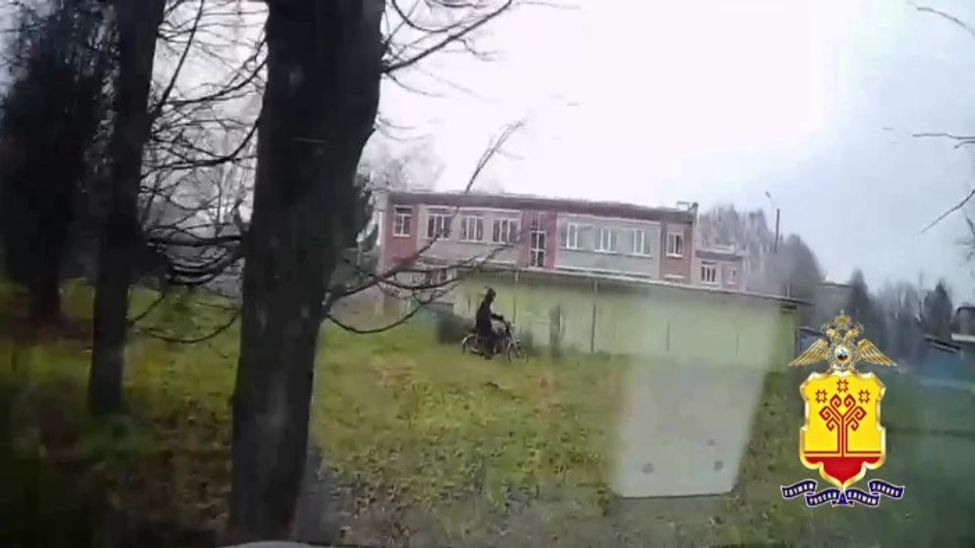 В Новочебоксарске поймали подростка на мопеде без прав