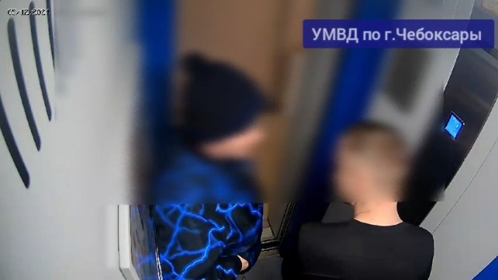 В Чебоксарах потасовка двух мужчин в лифте закончилась ножевым ранением