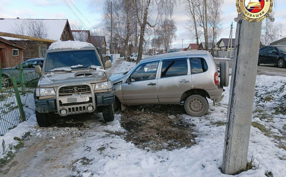 В Порецком у 80-летнего водителя случился инсульт во время движения