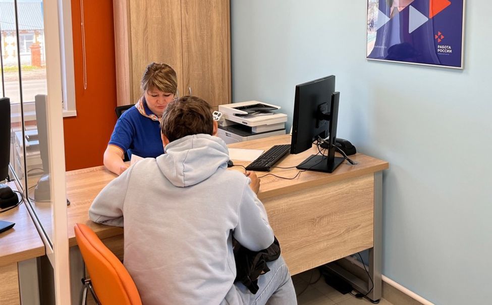 1535 жителей Чувашии прошли бесплатное обучение новым профессиям