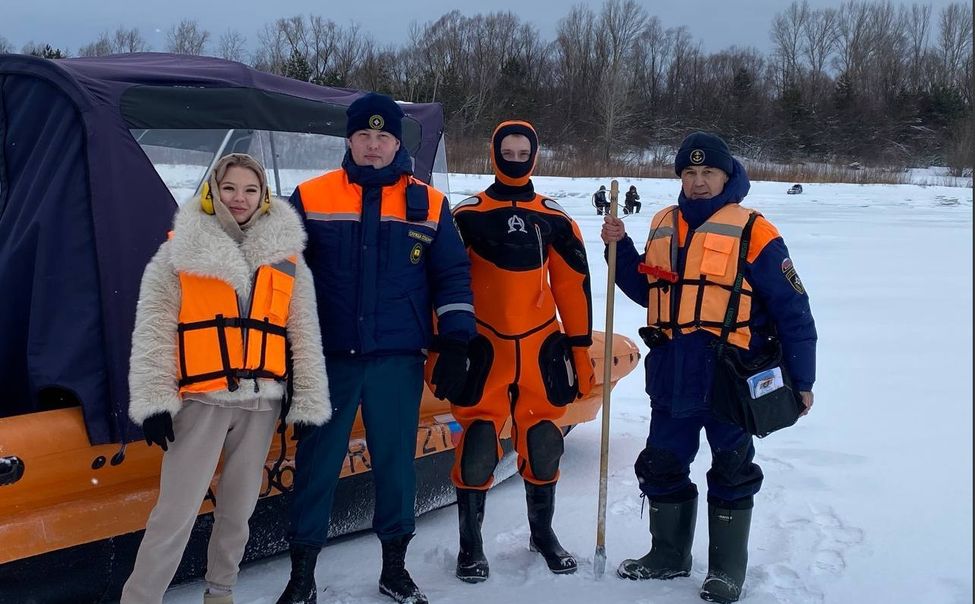 Чувашские спасатели продолжают снимать безответственных рыбаков с тонкого льда