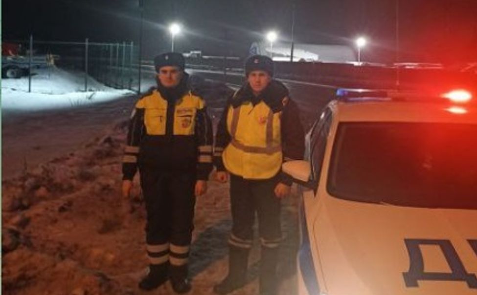 В Чувашии экипаж ГАИ оперативно доставил в больницу юную спортсменку, которой стало плохо после соревнований