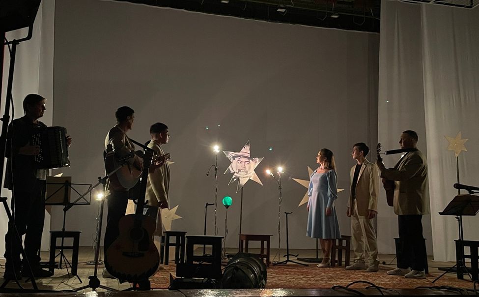 Чувашский драмтеатр провёл "Космический квартирник"