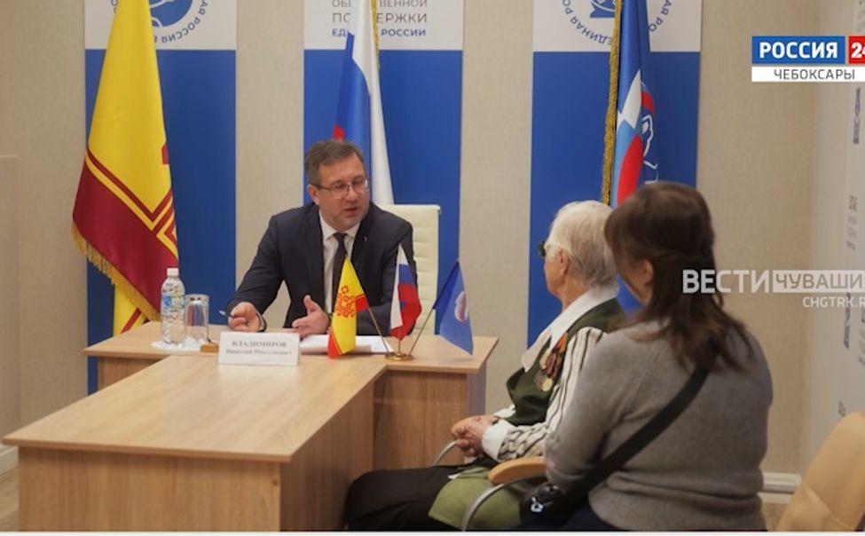 Сенатор Николай Владимиров провёл очередной приём граждан