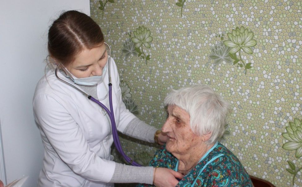 В Чувашии участковый терапевт спасла 99-летнюю пациентку, вовремя распознав пневмонию
