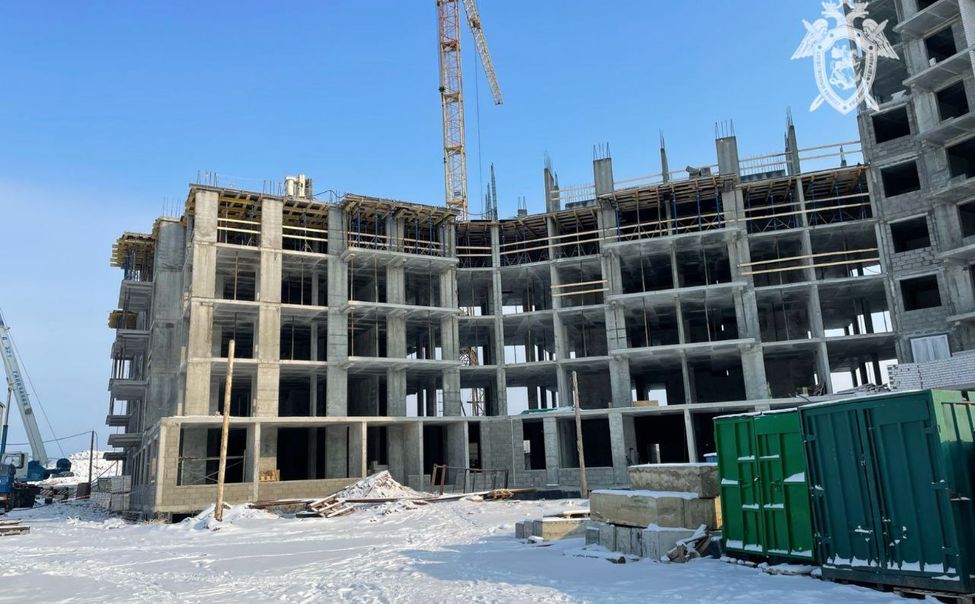 В Новочебоксарске по факту падения рабочего с 6 этажа строящегося дома возбуждено уголовное дело