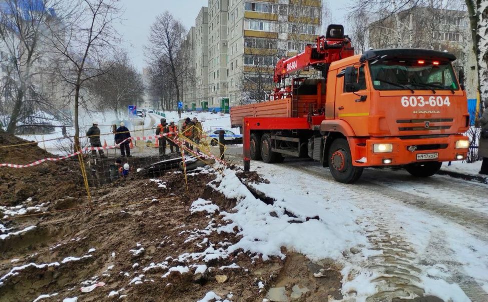 В Чебоксарах устраняют коммунальную аварию. 30 домов временно остались без тепла