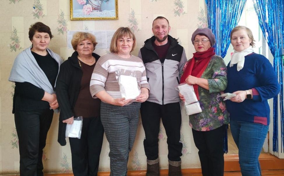 Волонтеры Шемуршинского округа начали изготавливать «Сухой армейский душ»