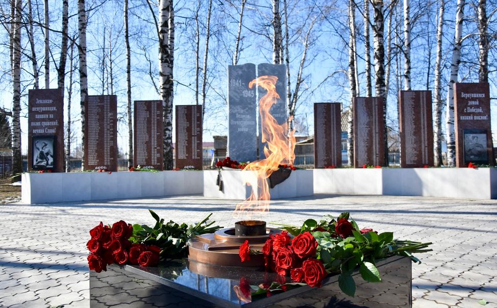 Олег Николаев взял под личный контроль газификацию республиканских мемориальных комплексов