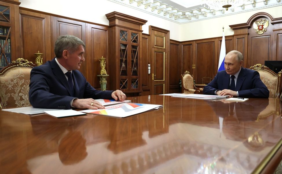 Владимир Путин поддержал Олега Николаева в решении участвовать в выборах на должность Главы Чувашии