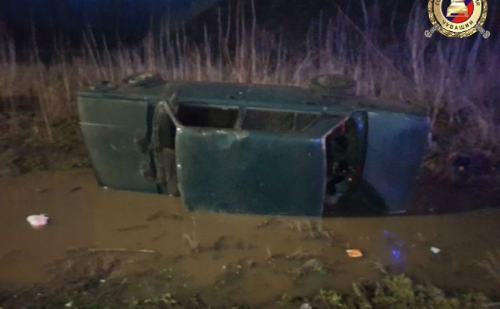 В Чувашии пьяный водитель без прав попал в ДТП