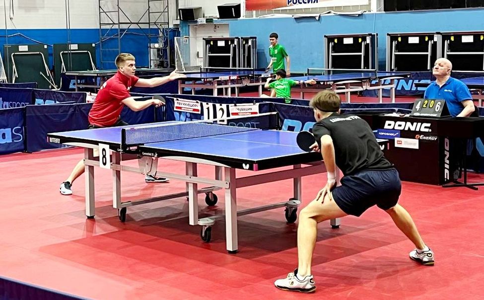 В Чувашии стартовали Всероссийские соревнования по настольному теннису среди мужских команд