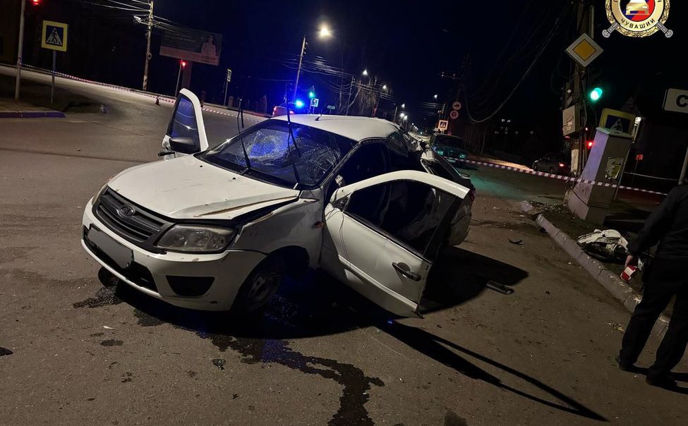 2 молодых людей погибли в ночном ДТП в Канаше