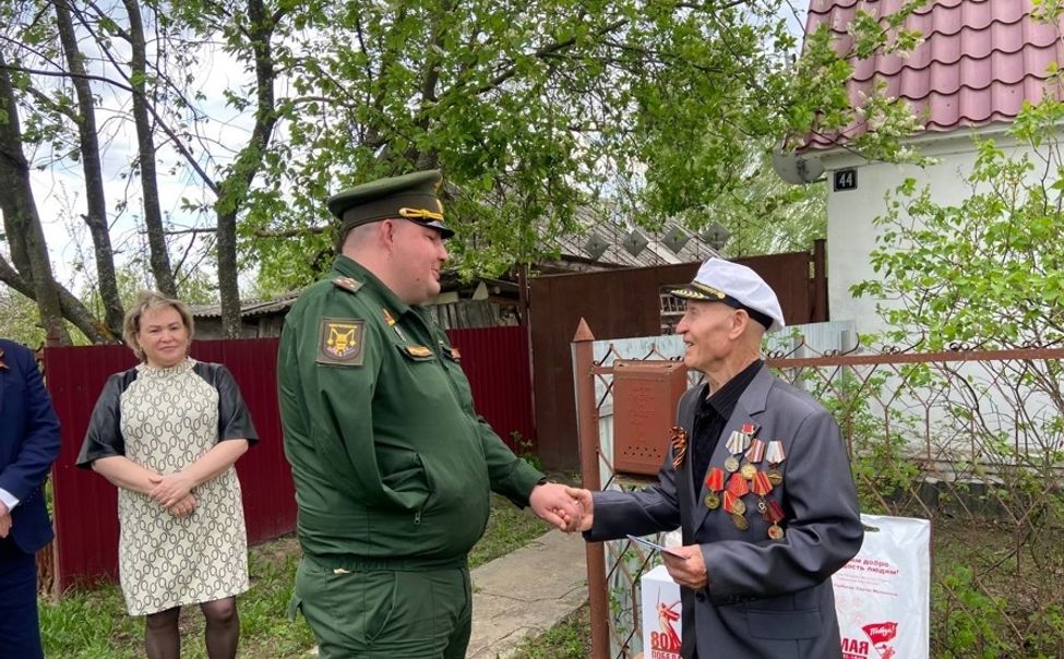 Ветераны получили подарки ко Дню Победы от имени Главы Чувашии