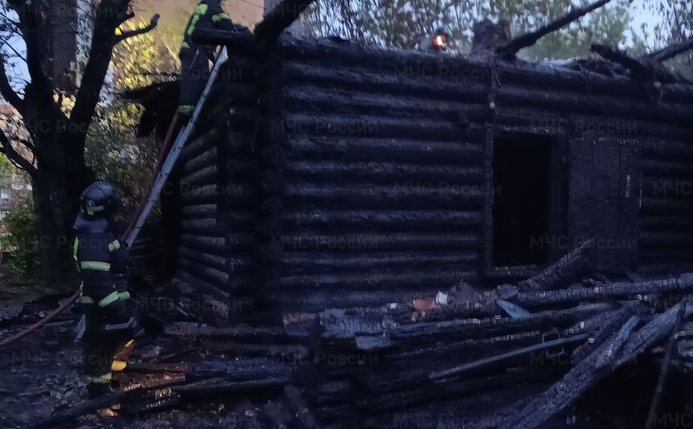 В Чебоксарах на улице Герцена сгорел частный дом